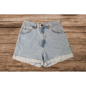 Vintage Levi's Cuffed Shorts